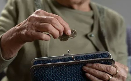 Ev Hanımlarına Erken Emeklilik Müjdesi: Prim Desteği ve Yaş İndirimi Geliyor